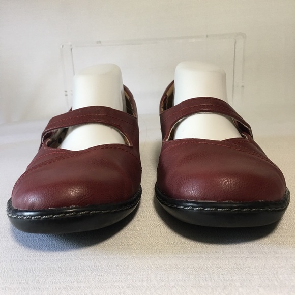 Hush Puppies Soft Style Mary Jane Shoes Sz 11 burgundy/wine EUC Like new - Picture 3 of 14